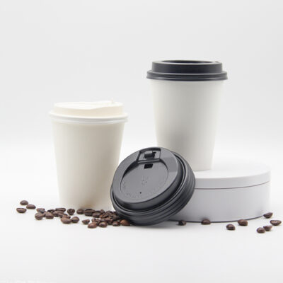 Papierové poháre na kávu: Praktické a ekologické riešenie pre každodenné použitie